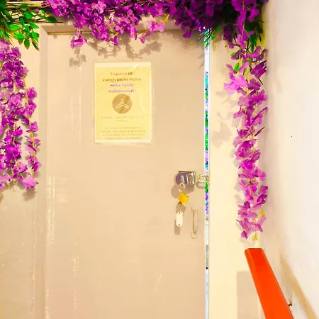 Le King & Etoilees דירה *